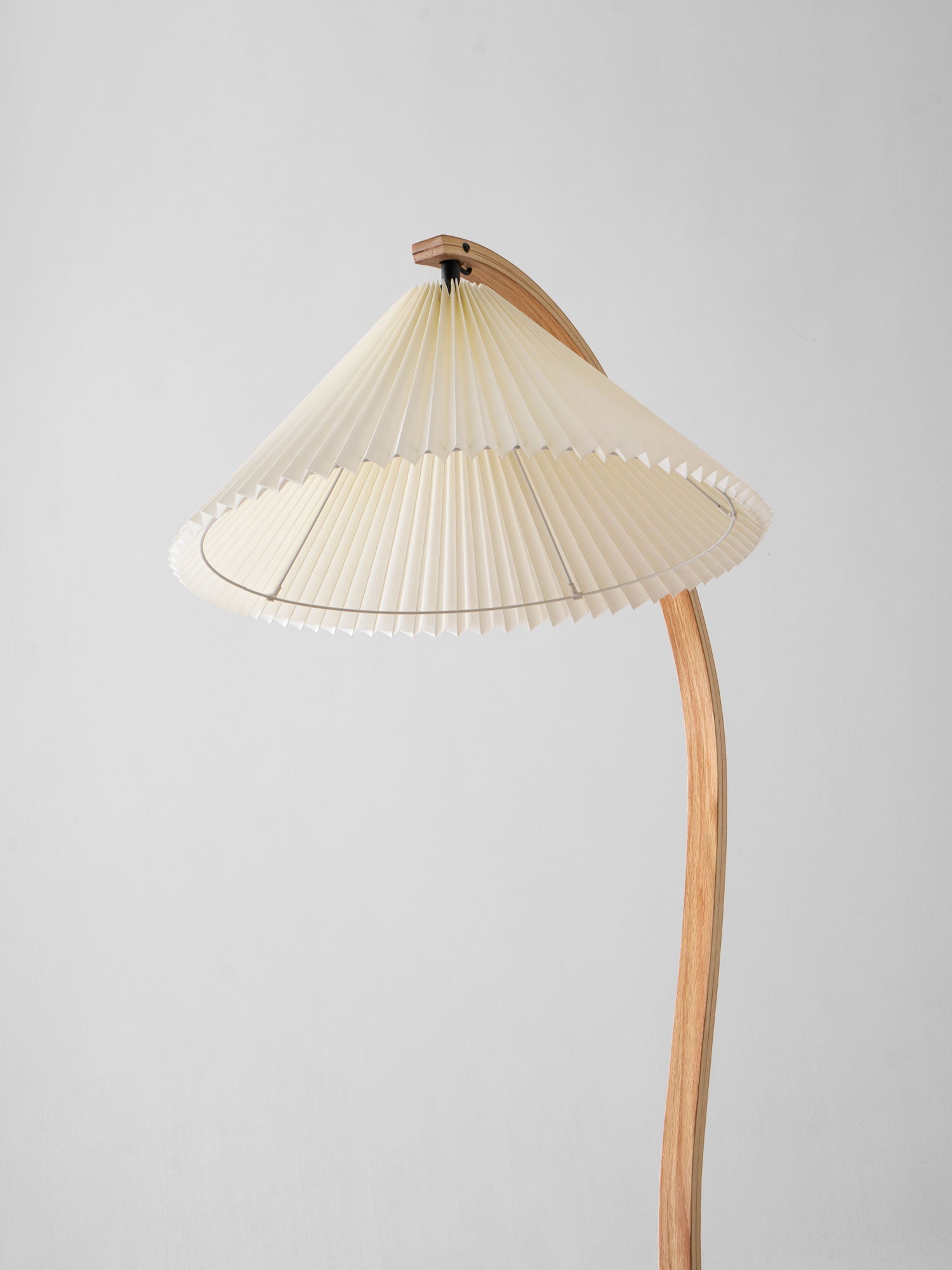 Caprani Floor Lamp 28.4"